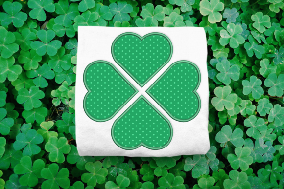 Reviewing the Large Heart Clover Applique